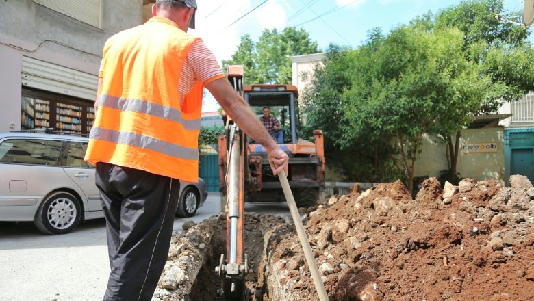 Zgjidhet problemi i ujit te pijshem per dy lagjet e Tiranes
